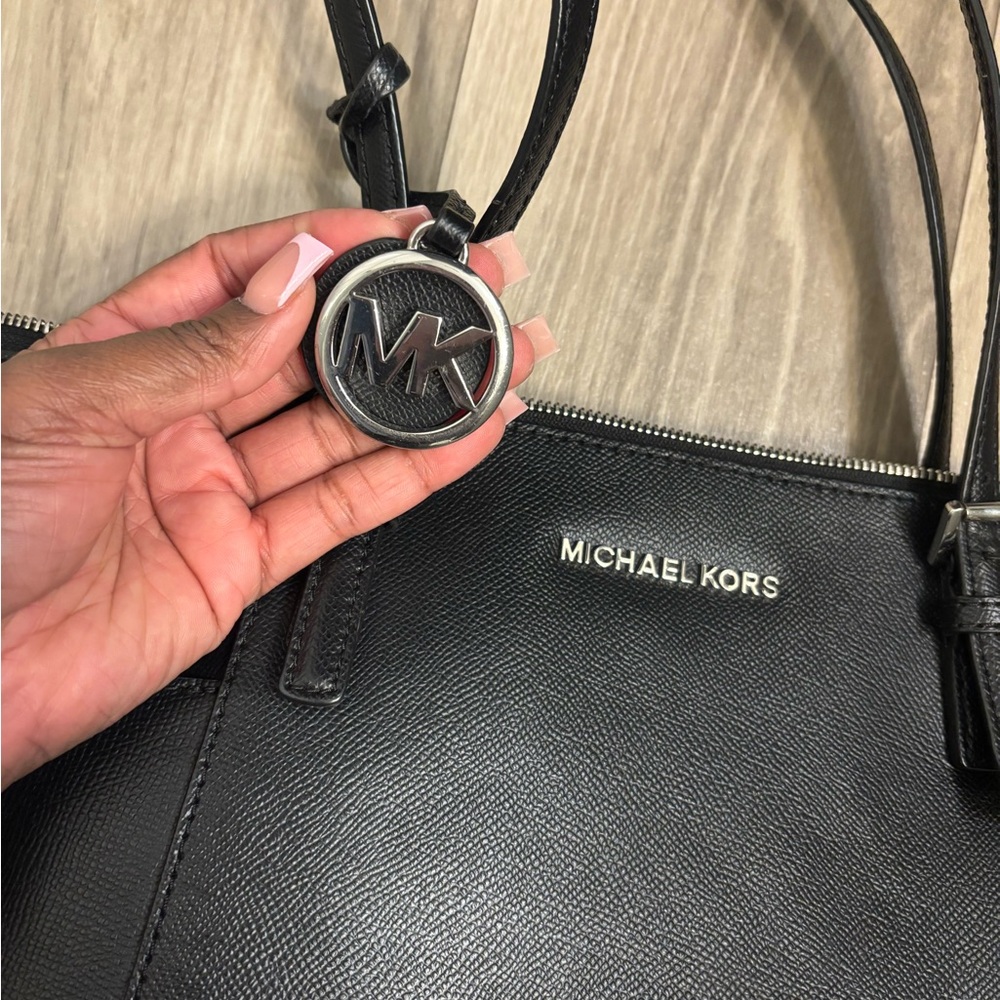 Michael Kors Black Saffiano Leather Tote - Picture 3 of 8